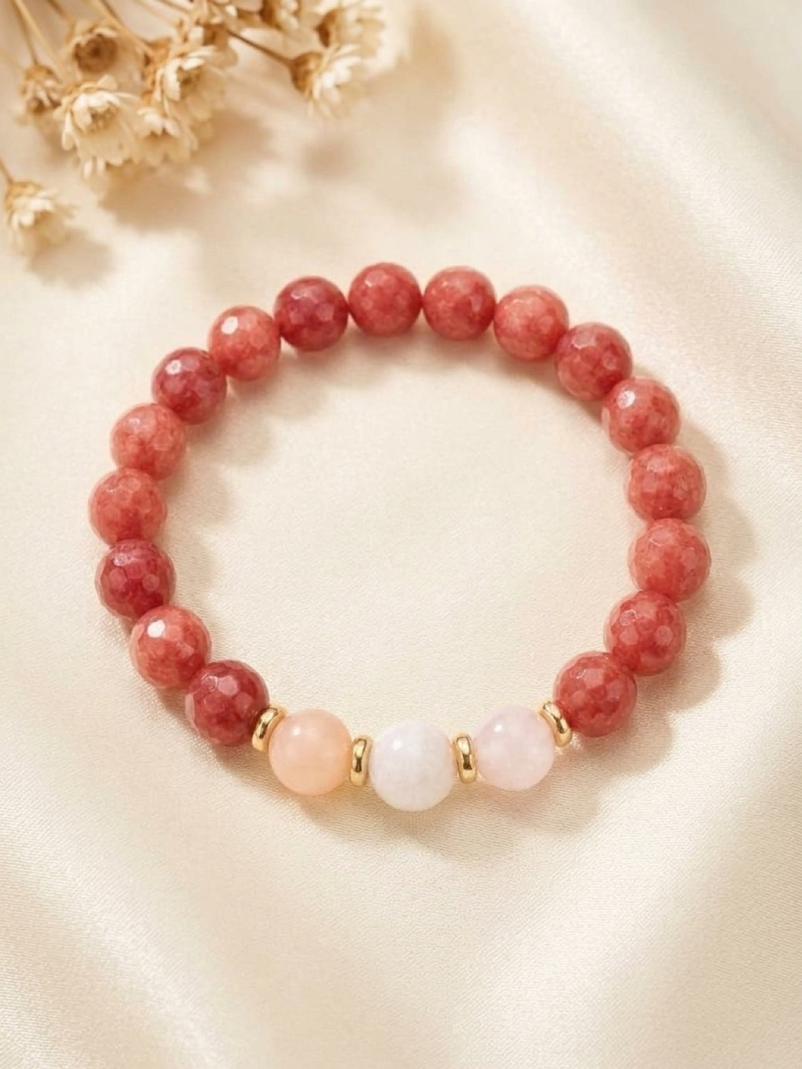 Golden Heart Glow Bracelet