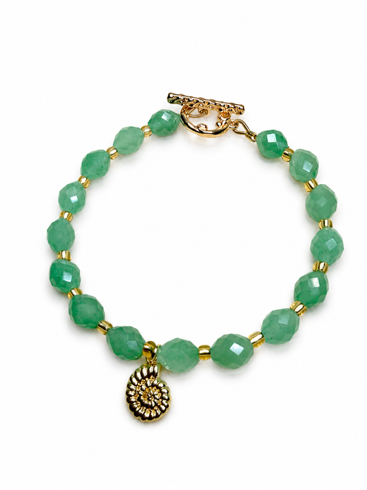 Green Aventurine Conch Shell Bracelet