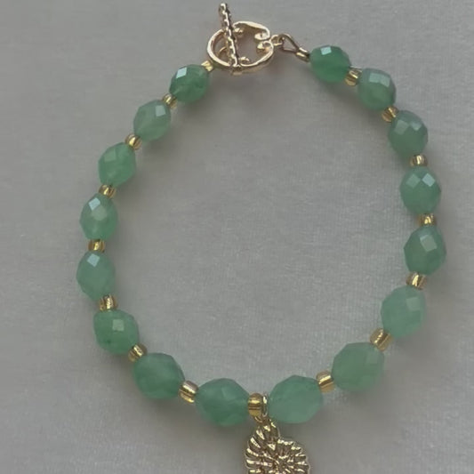 Green Aventurine Conch Shell Bracelet